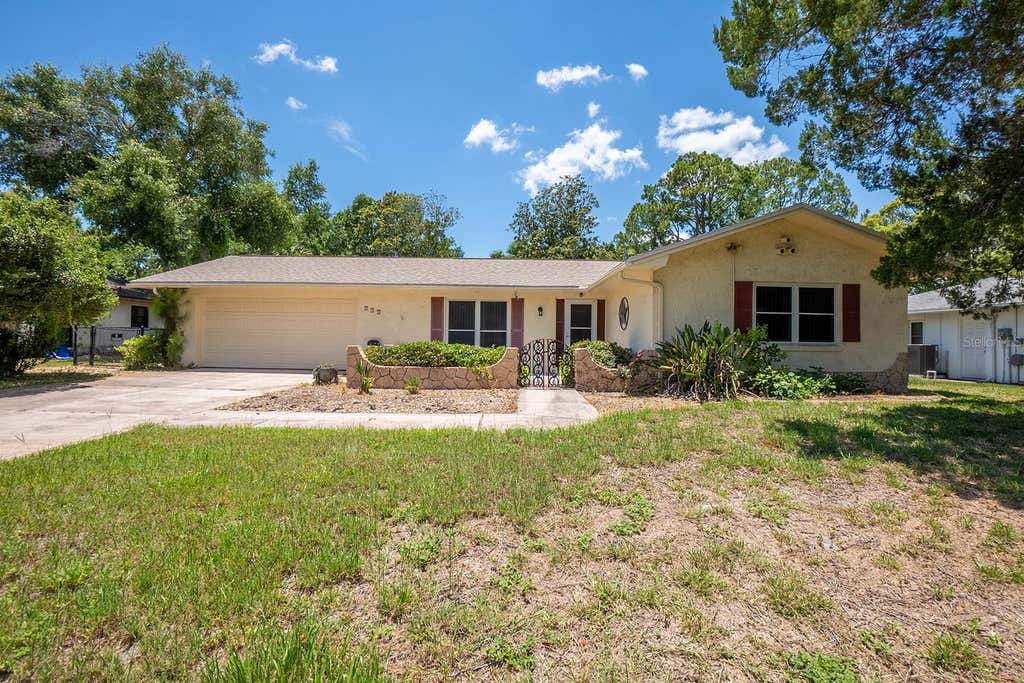 Photo of 113 Farragut Drive, Palm Coast, FL 32137 (MLS # FC319135)
