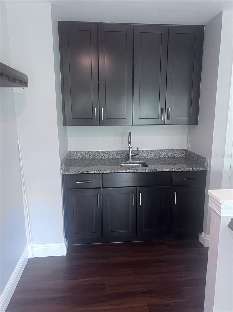 WESTSHORE YACHT CLUB PH 2 P - Residential Lease