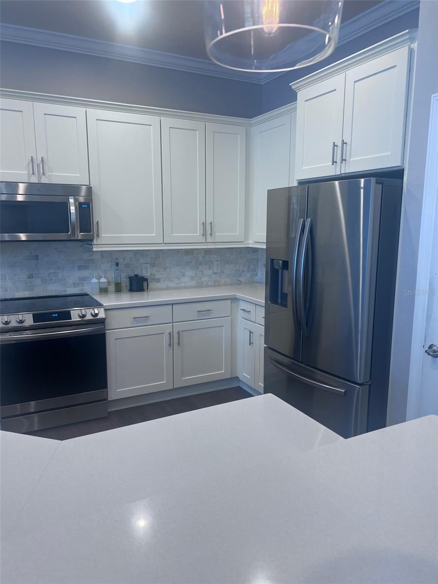 WESTSHORE YACHT CLUB PH 2 P - Residential Lease