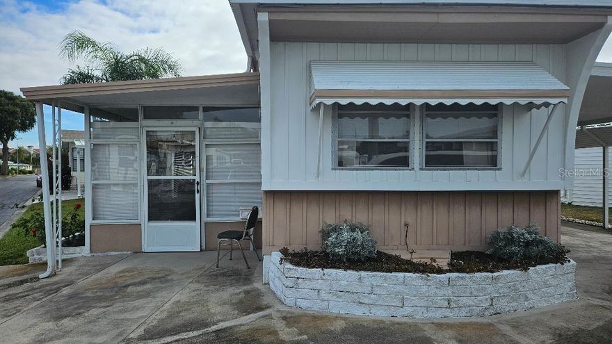 WELCOME TO MAJESTIC PARK, A LAND OWNED MOBILE HOME PARK RIGHT IN THE HEART OF SEMINOLE. THIS 1 BEDROOM 1 BATH IS GREAT FOR A WINTER RETREAT. THERE ARE ALSO MANY RESIDENTS THAT LIVE HERE YEARLY. THE ROOF IS NEW IN 2024, THERE IS HARDWOOD FLOORING IN THE LIVING ROOM AND BEDROOM, LARGE FLORIDA ROOM AND OUTSIDE AREA FOR RELAXING AND HAVING YOUR MORNING COFFEE. THE LOCATION IS AMAZING, SEMINOLE CITY CENTER IS WITH IN 2 MILES, MANY RESTARAUNTS, EASY ACCESS TO THE INTERSTATE, AND THE BEAUTIFUL GULF OF AMERICA. THE HOME COMES FULLY FURNISHED, ALSO HAS A BUILT IN DESK AND AN ELECTRIC FIREPLACE. COME JOIN THE FLORIDA LIFESTYLE.