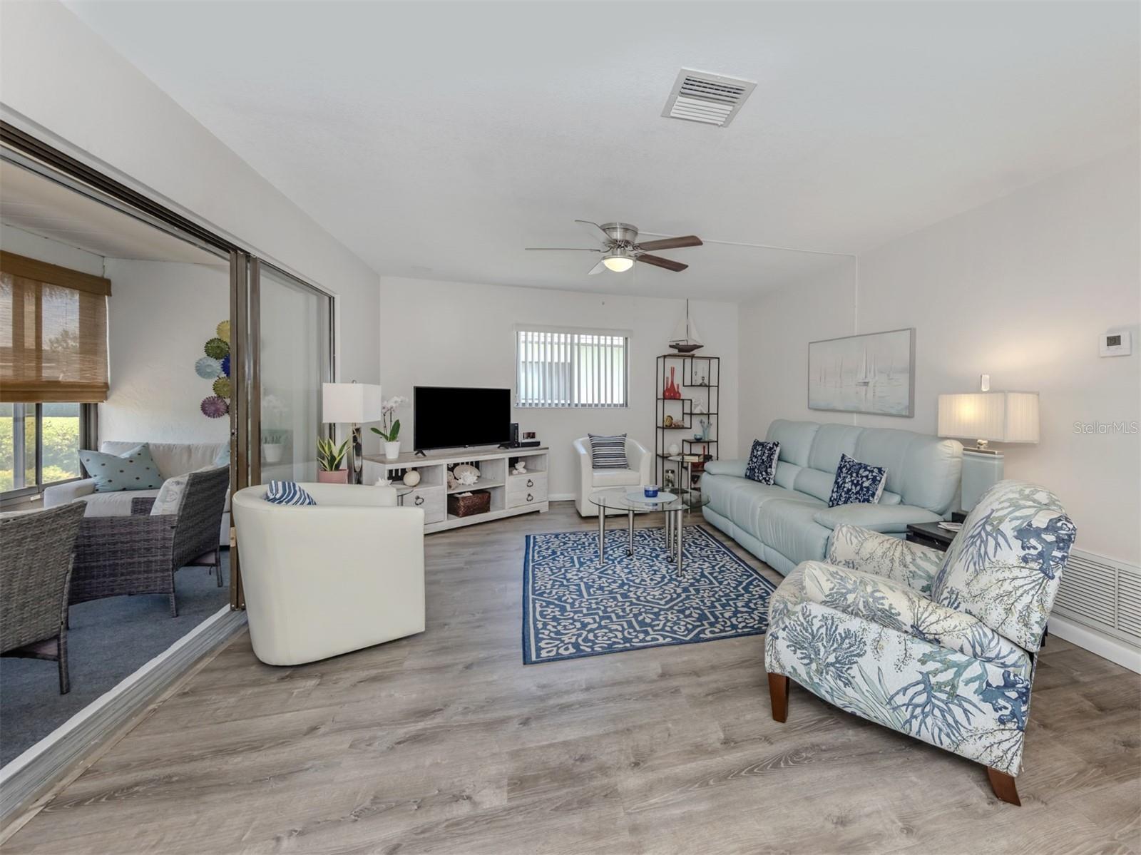 1712 LAKESIDE DRIVE 1712-B