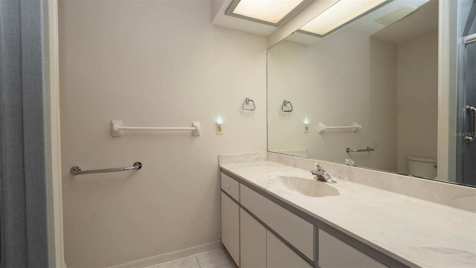 MEADOWVIEW - Residential