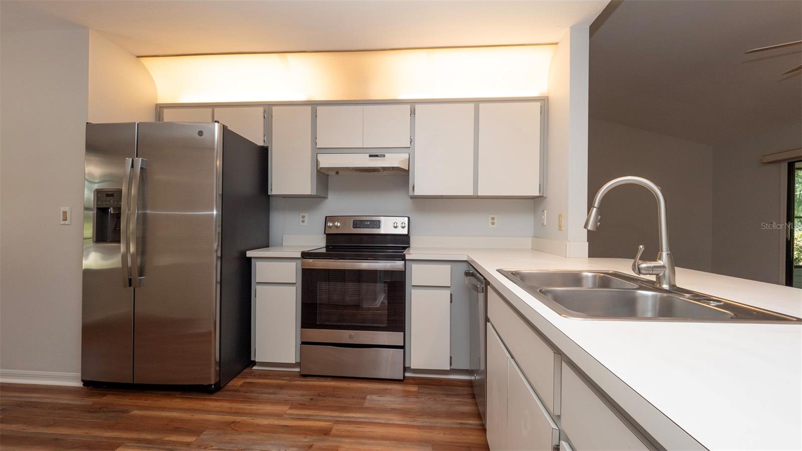 MEADOWVIEW - Residential