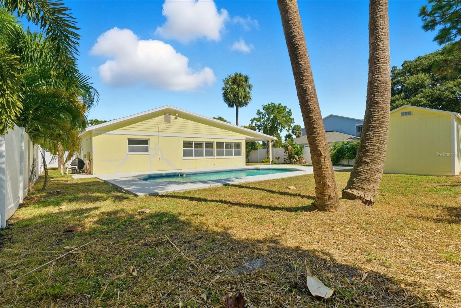 MINNEOLA - Residential