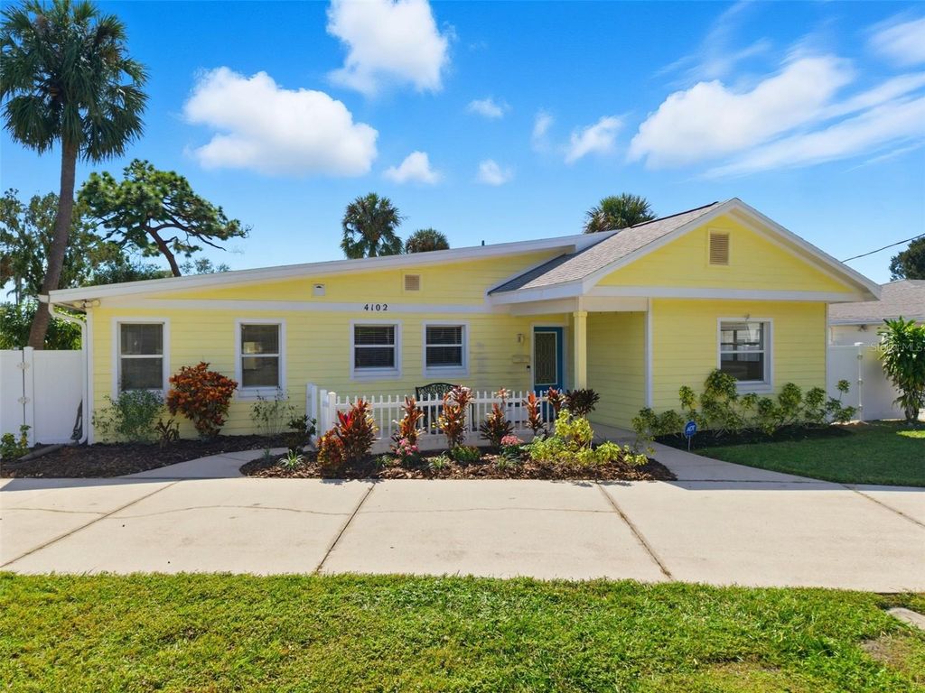 Photo of 4102 Watrous Avenue W, Tampa, FL 33629 (MLS # TB8439638)