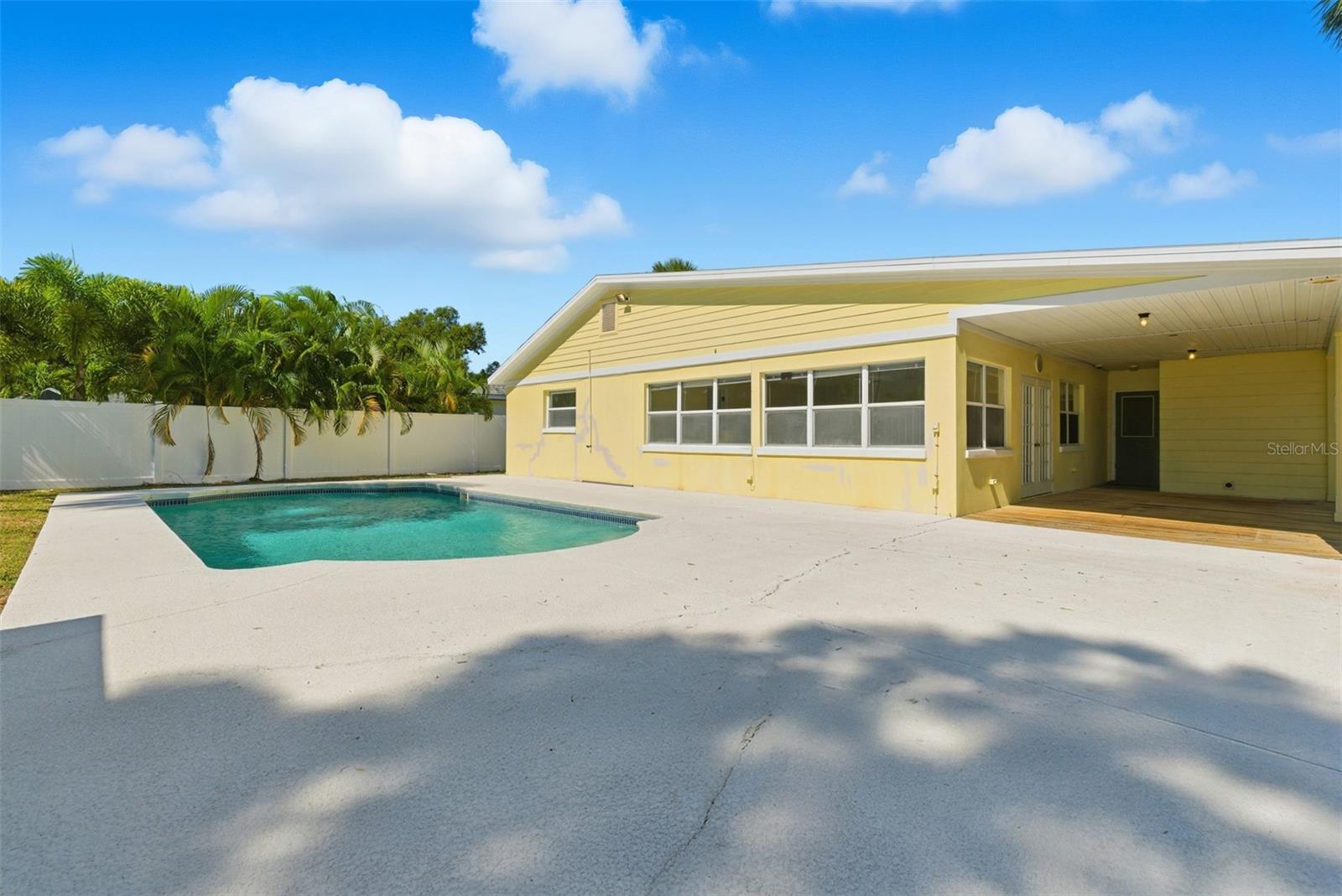 MINNEOLA - Residential