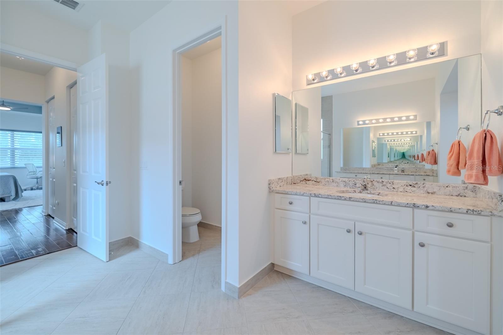 VALENCIA LAKES TR O - Residential Lease
