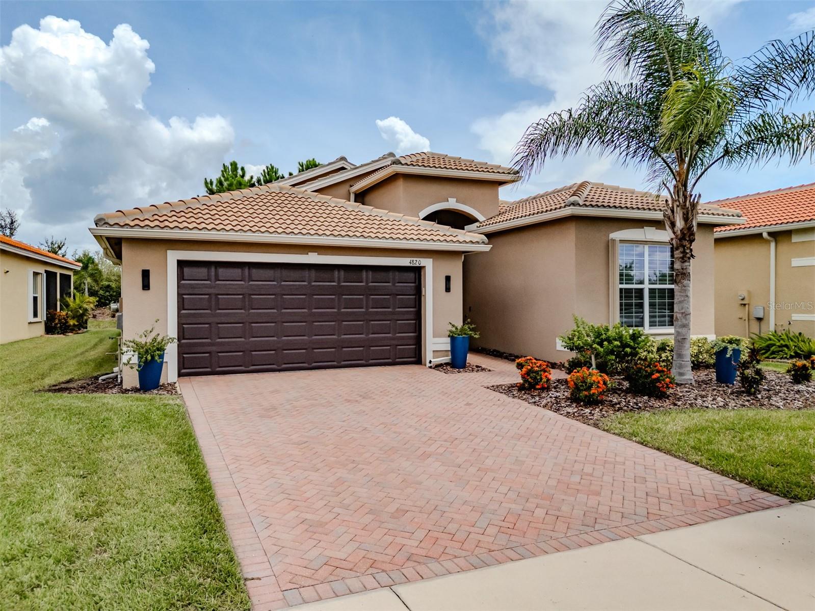 VALENCIA LAKES TR O - Residential Lease