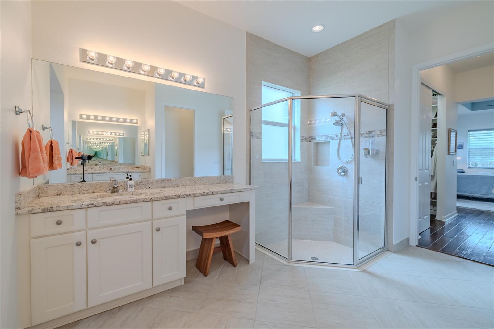 VALENCIA LAKES TR O - Residential Lease