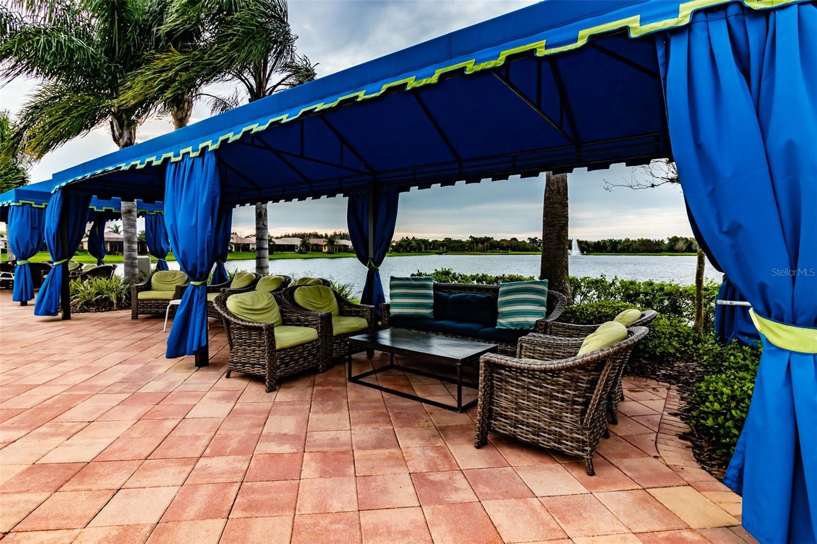 VALENCIA LAKES TR O - Residential Lease