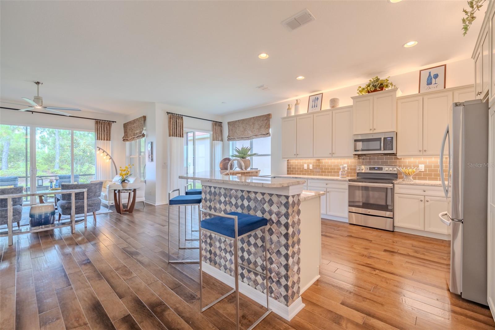 VALENCIA LAKES TR O - Residential Lease