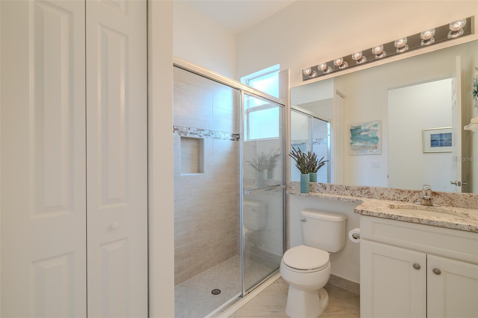 VALENCIA LAKES TR O - Residential Lease