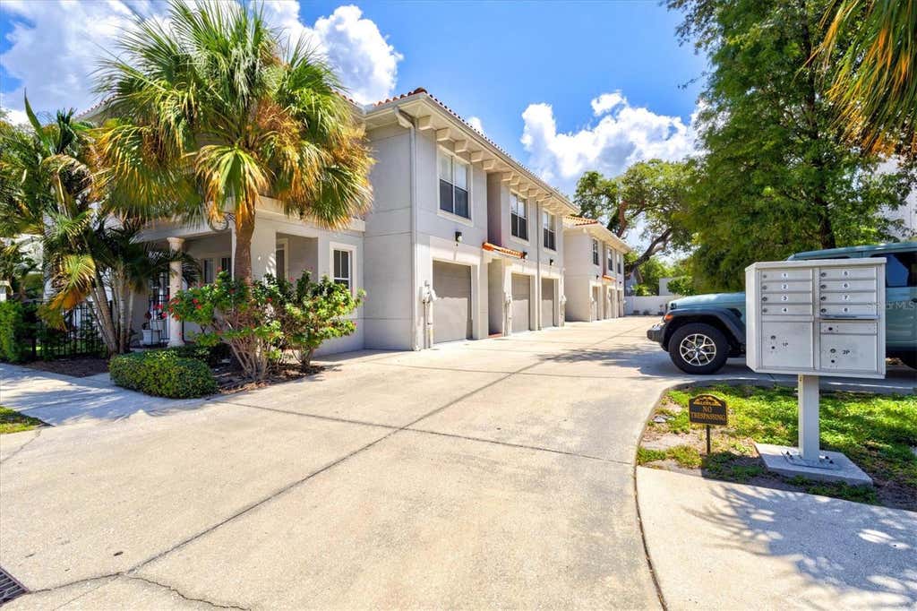 Photo of 212 S Dakota Avenue #E, Tampa, FL 33606 (MLS # N6145327)