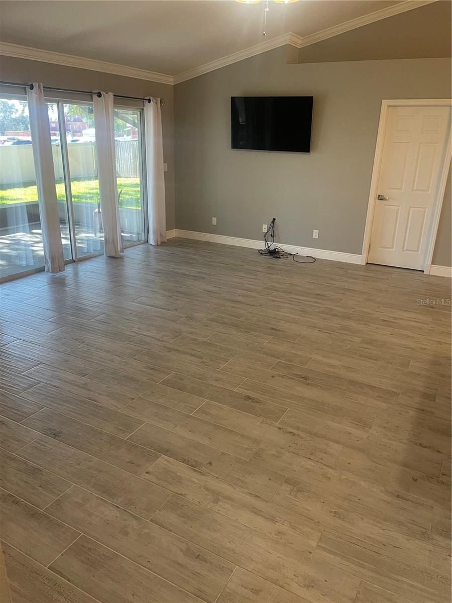 LEESBURG VILLAGE AT LAKE POINTE LT 66 PB 05 - Residential