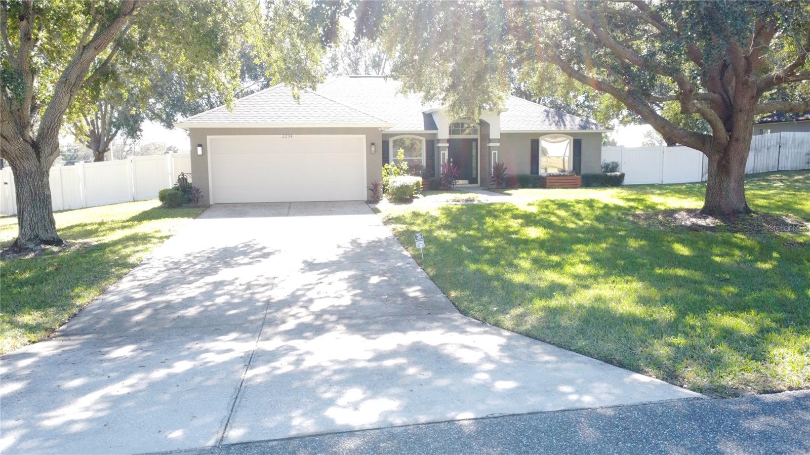 LEESBURG VILLAGE AT LAKE POINTE LT 66 PB 05 - Residential