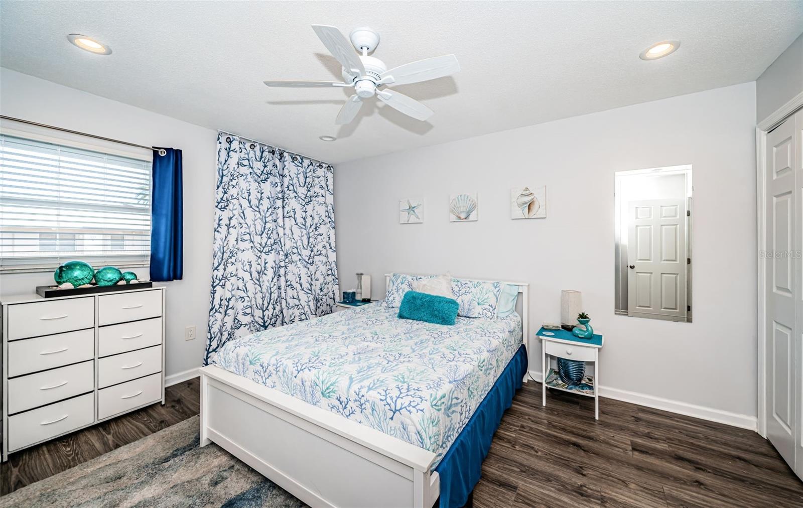 ROYAL STEWART ARMS - Residential Lease