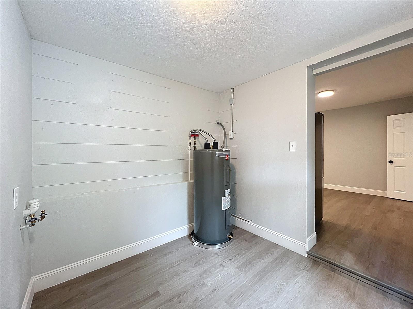 OAKLAND HILLS - Residential