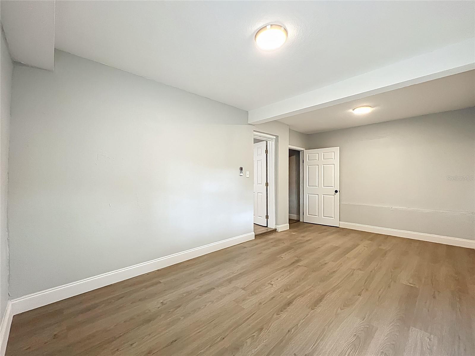 OAKLAND HILLS - Residential