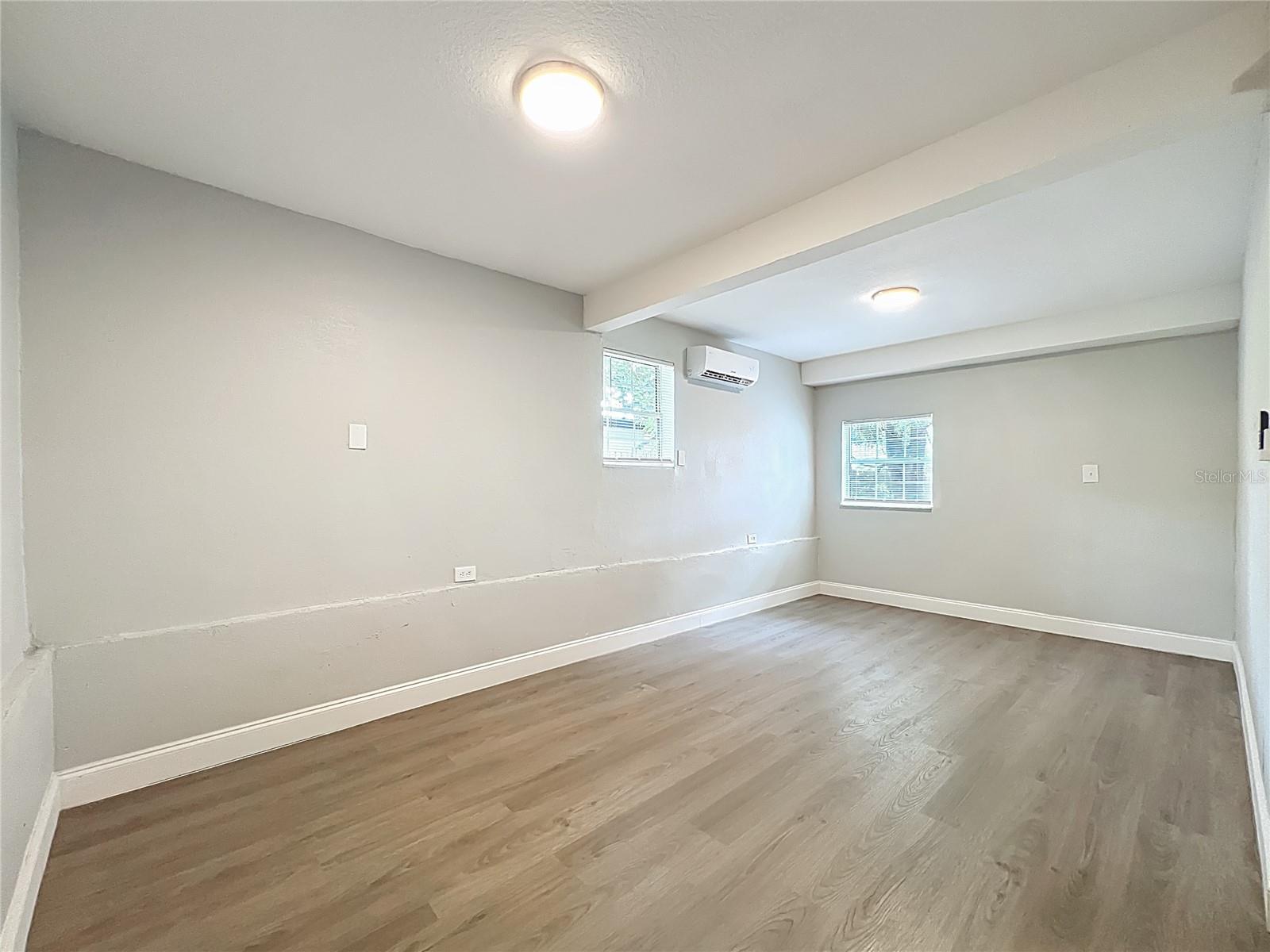 OAKLAND HILLS - Residential