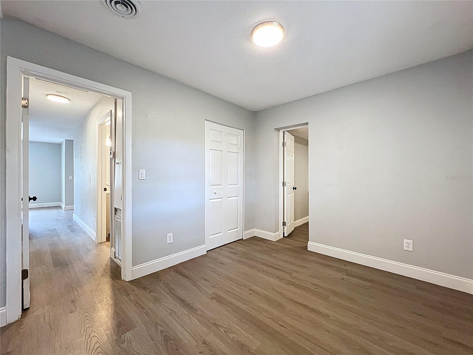 OAKLAND HILLS - Residential