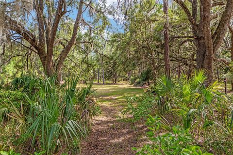 Tiny photo for 10351 SE 195th Street, Inglis, FL 34449 (MLS # OM703817)