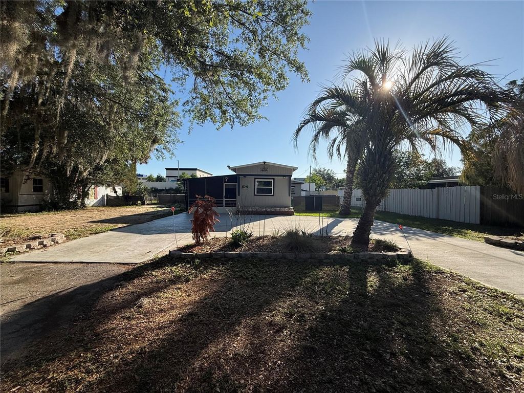 Photo of 16715 SE 101st Court Road, Summerfield, FL 34491 (MLS # G5112644)