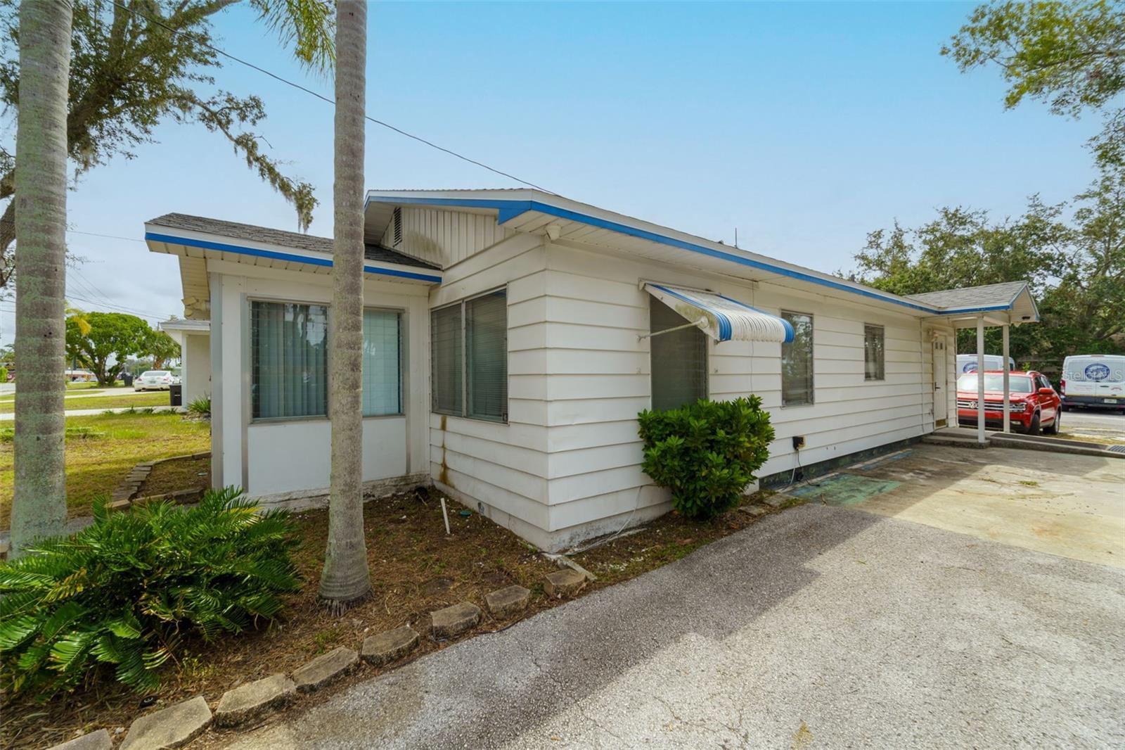 MASSACHUSETTS HEIGHTS SUB - Commercial Sale