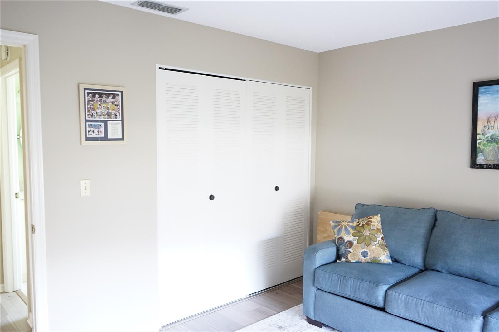 LANCASTER - Residential