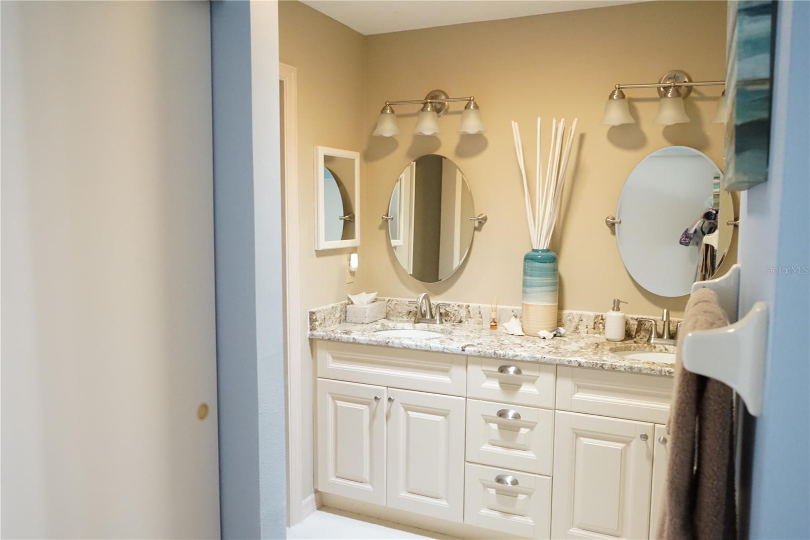 LANCASTER - Residential