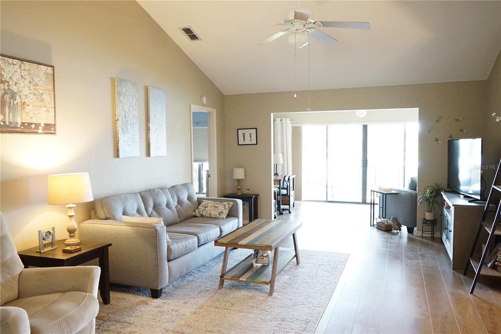 LANCASTER - Residential