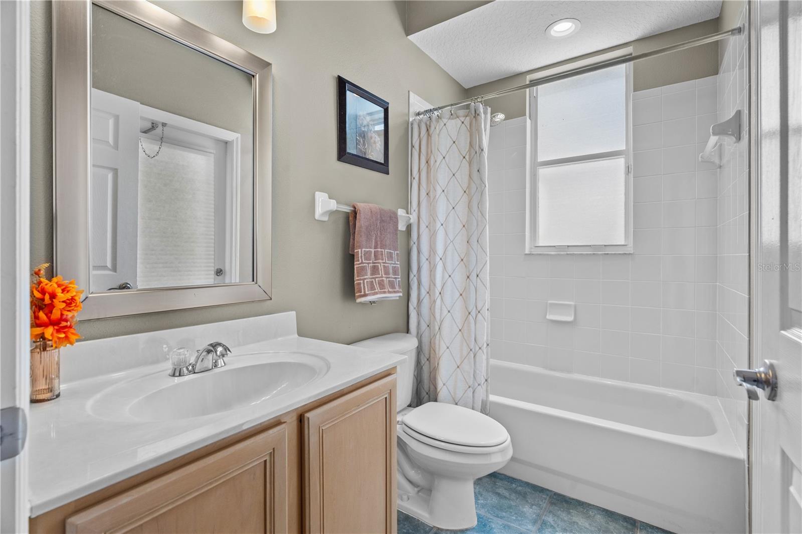 MERION POINTE - Residential