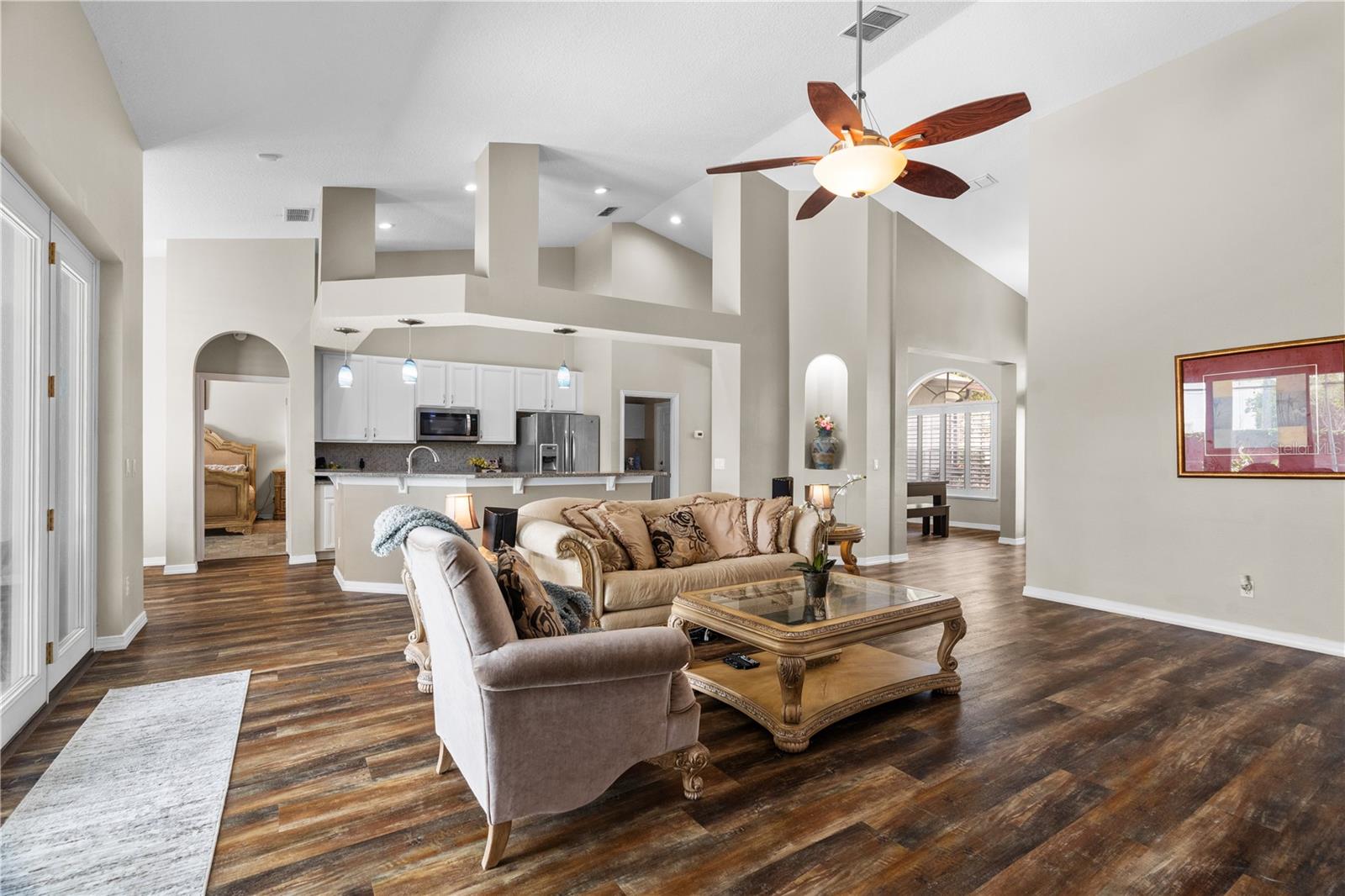 MERION POINTE - Residential