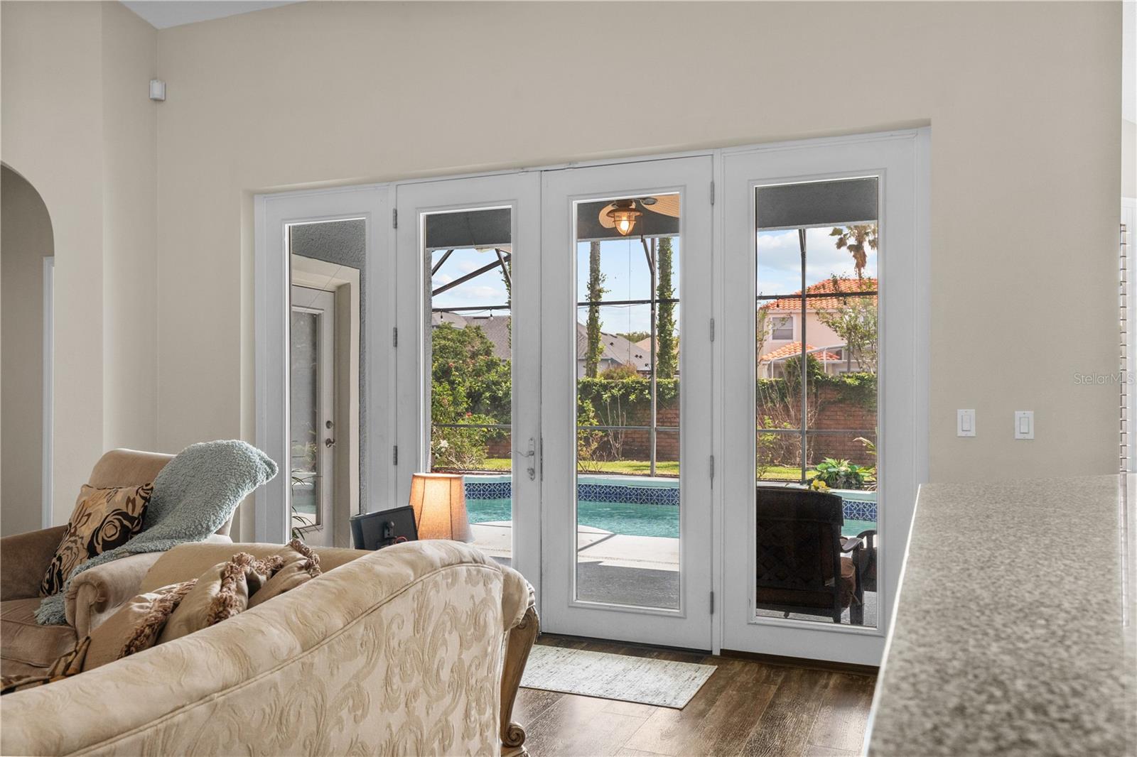 MERION POINTE - Residential