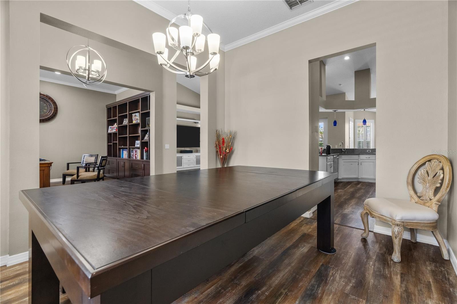MERION POINTE - Residential