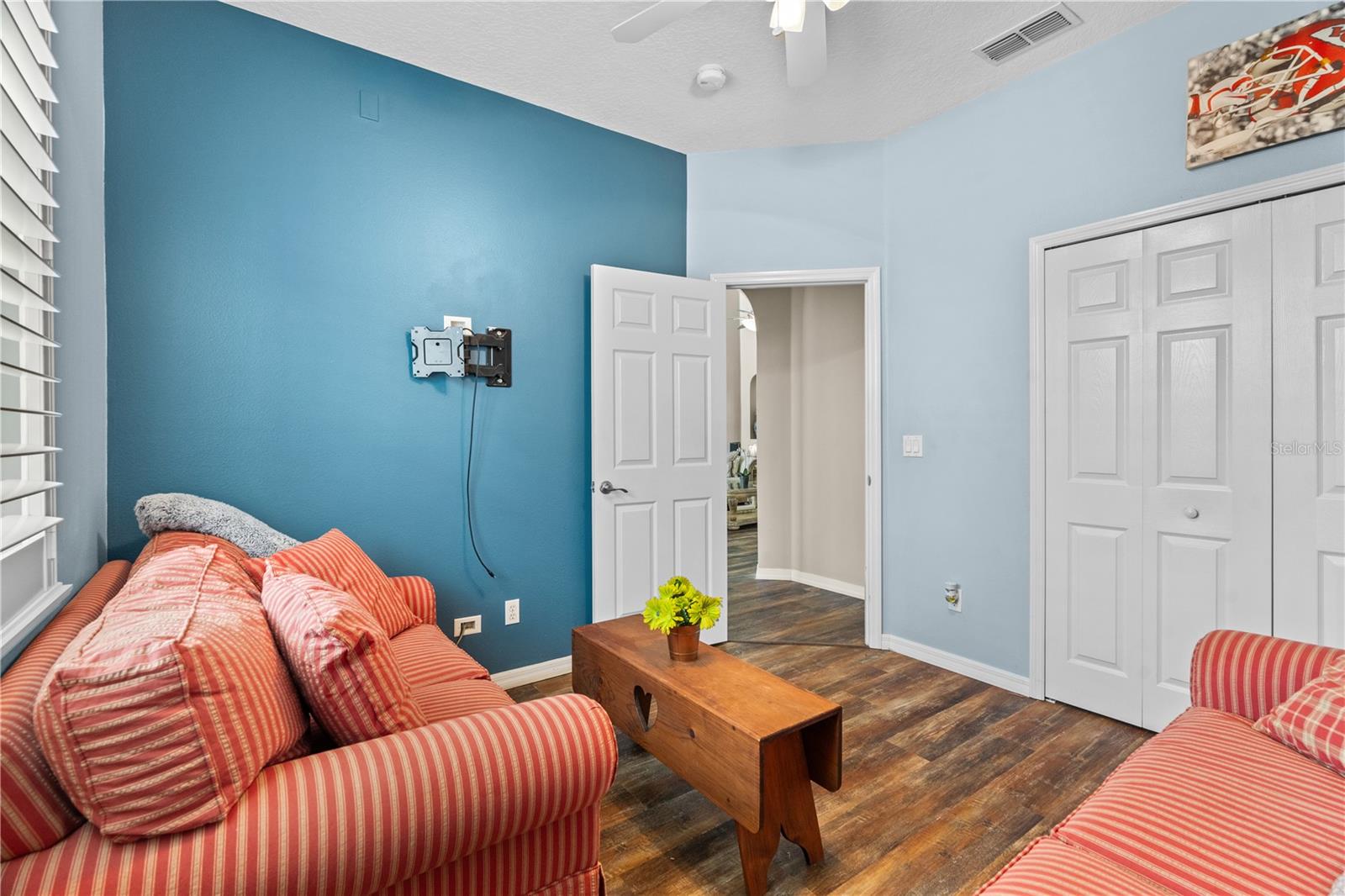 MERION POINTE - Residential