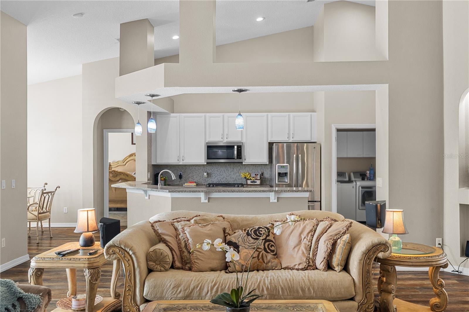 MERION POINTE - Residential