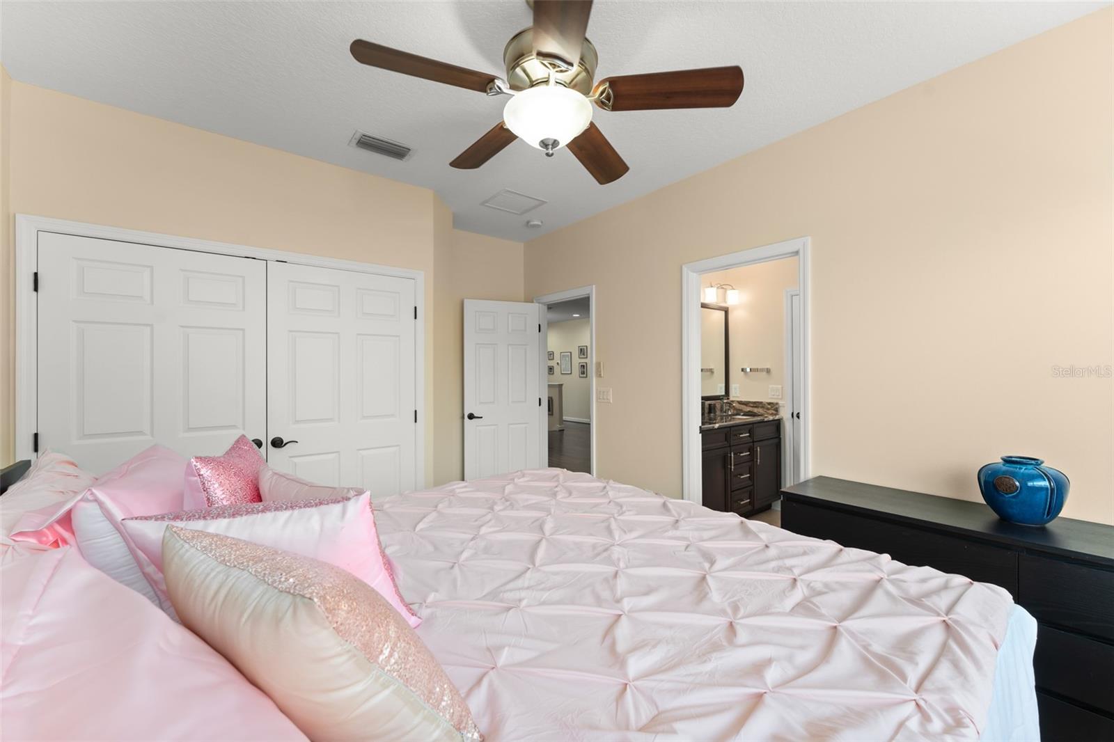 RESERVE AT BELMERE PH 02 48 144 - Residential