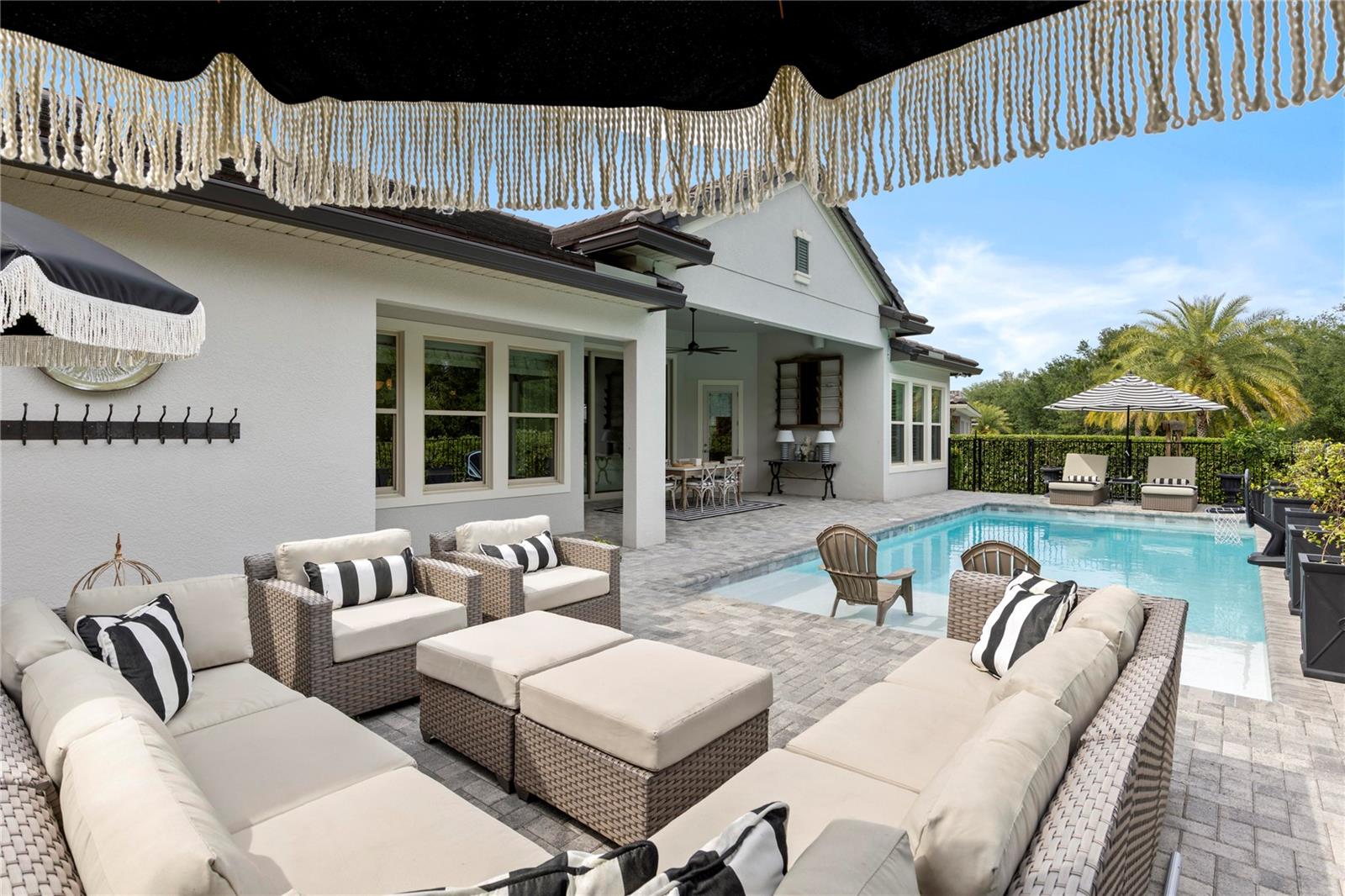 3883 GRASSLAND LOOP