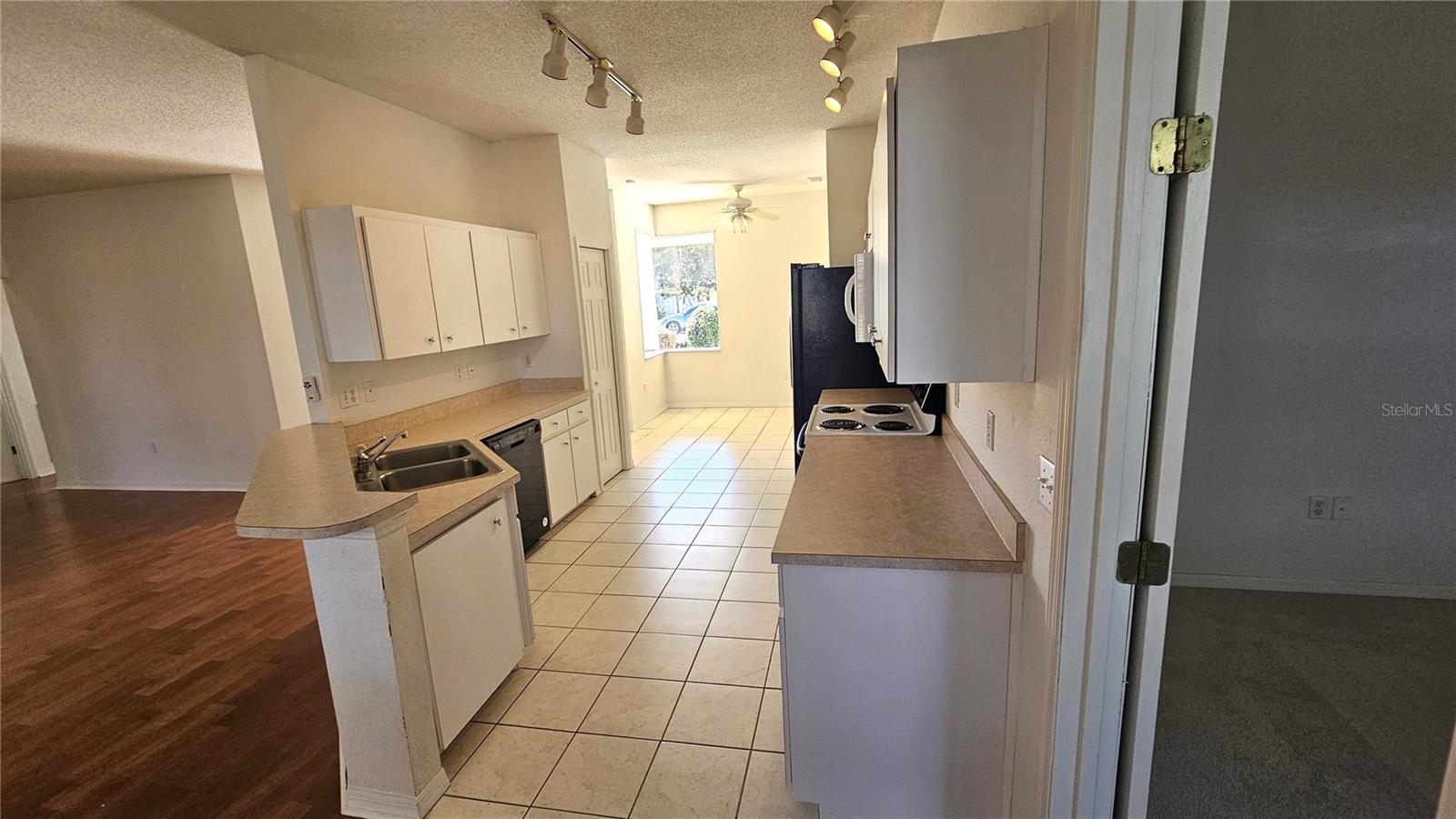 RUBY LAKE PH 03 - Residential