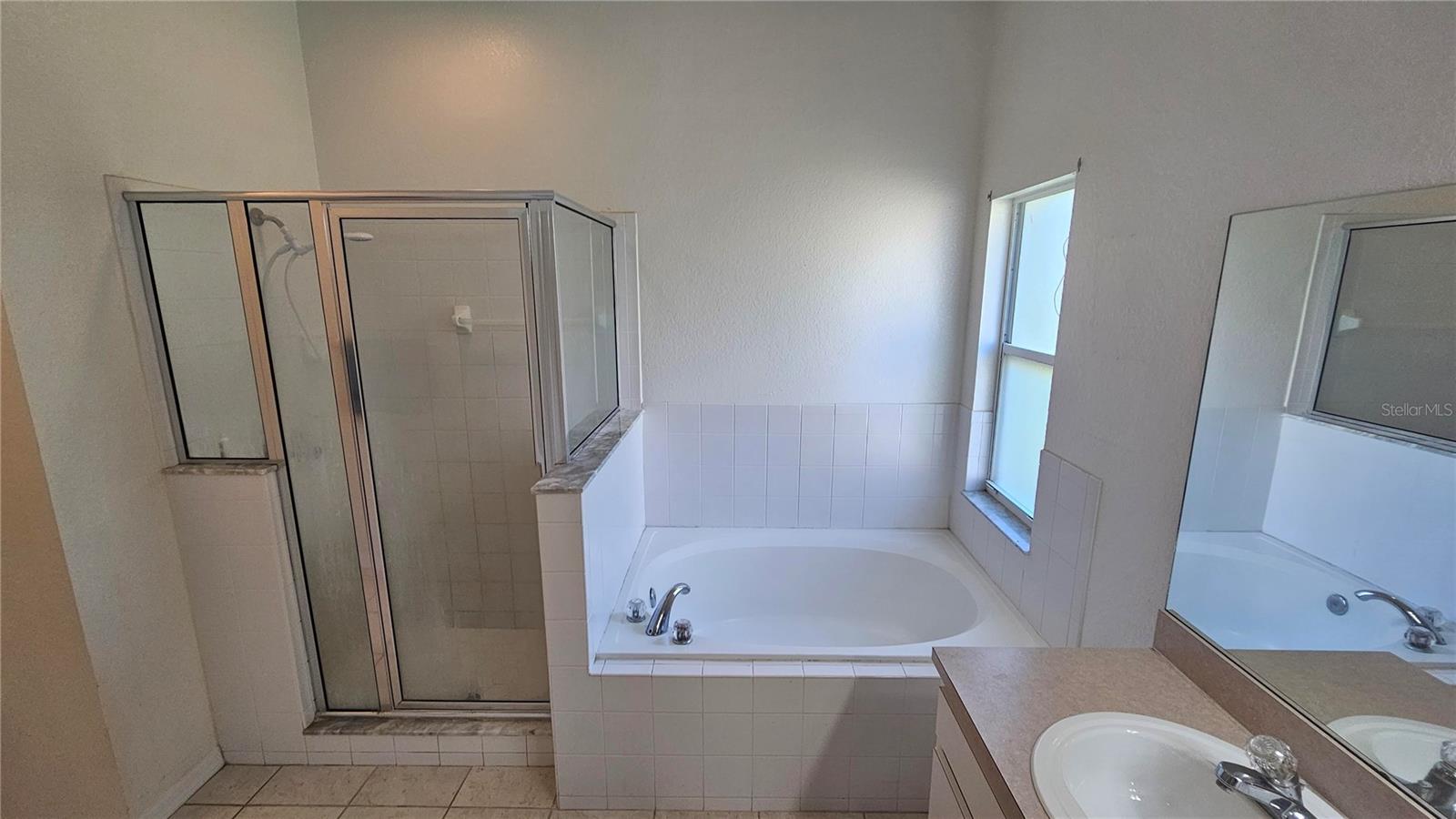 RUBY LAKE PH 03 - Residential