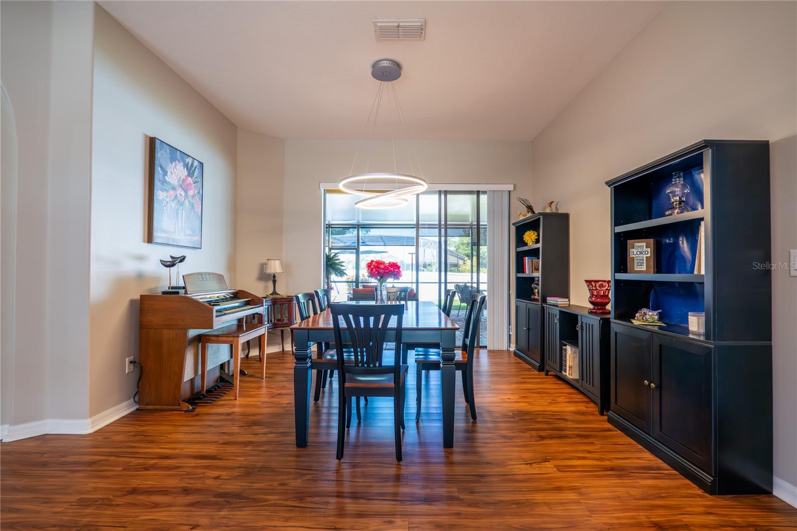 790 COUNTRY CHARM CIRCLE