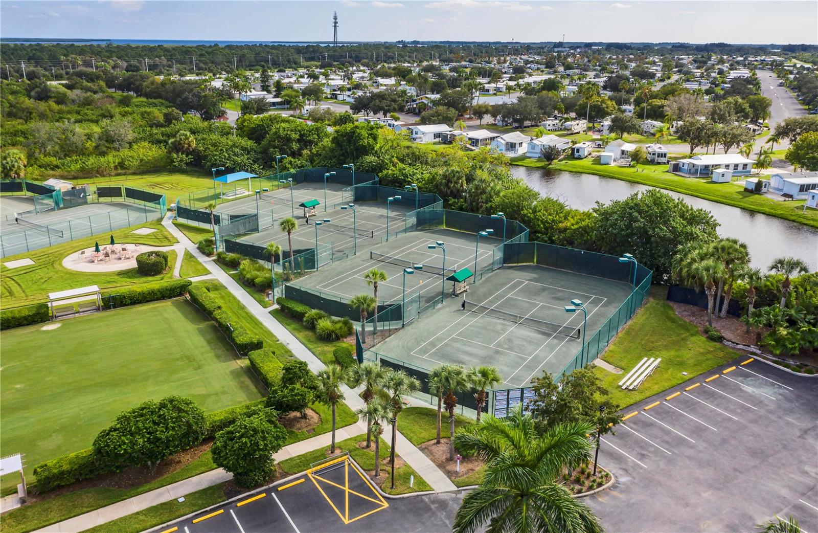 MYAKKA POINTE AT RIVERWOOD - Residential