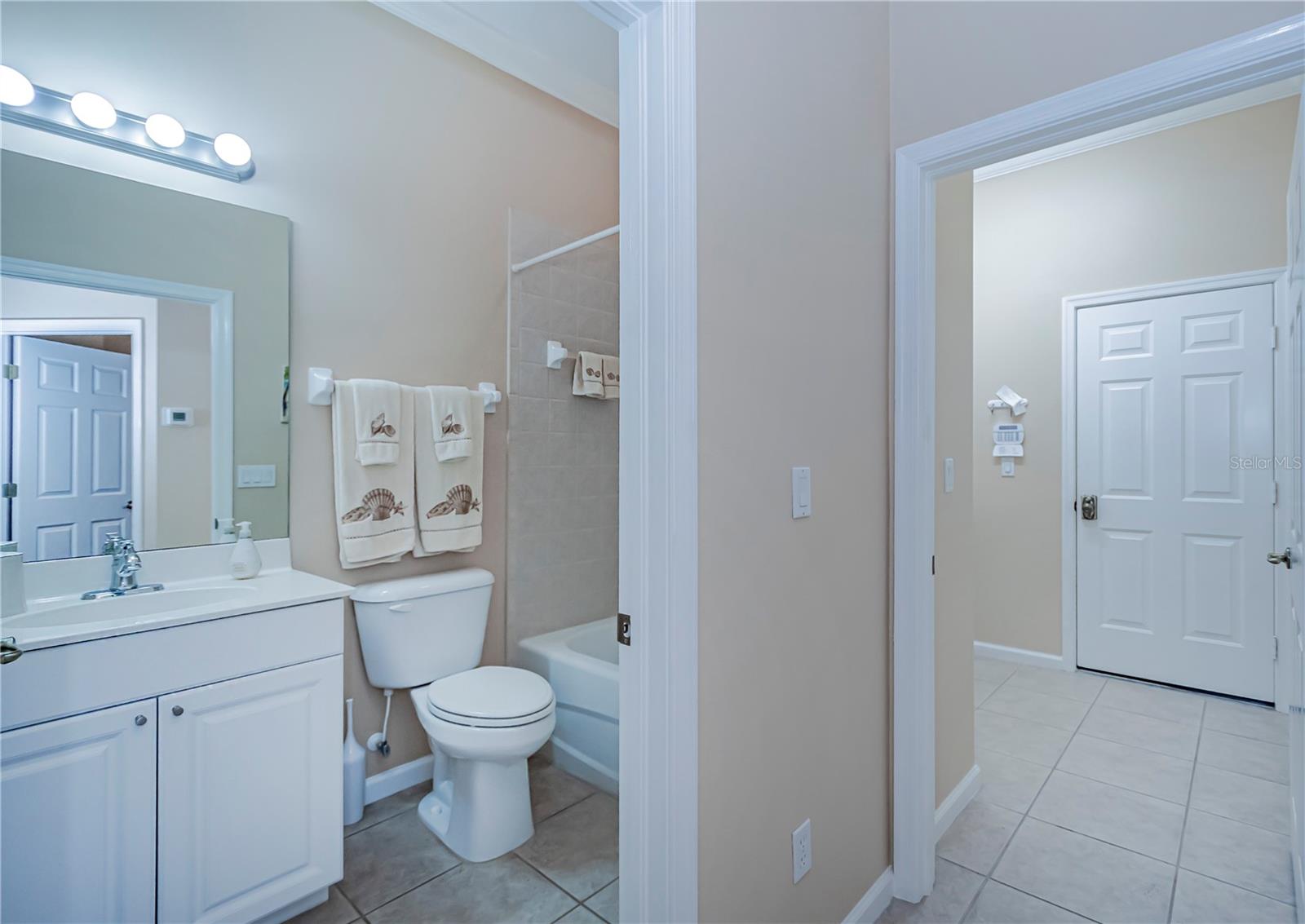 MYAKKA POINTE AT RIVERWOOD - Residential