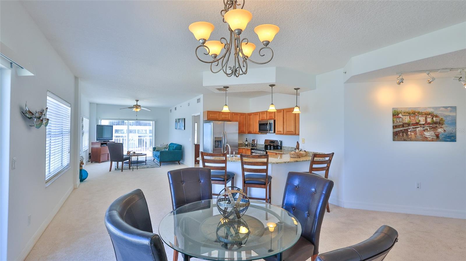 LA VISTA DEL SOL - Residential