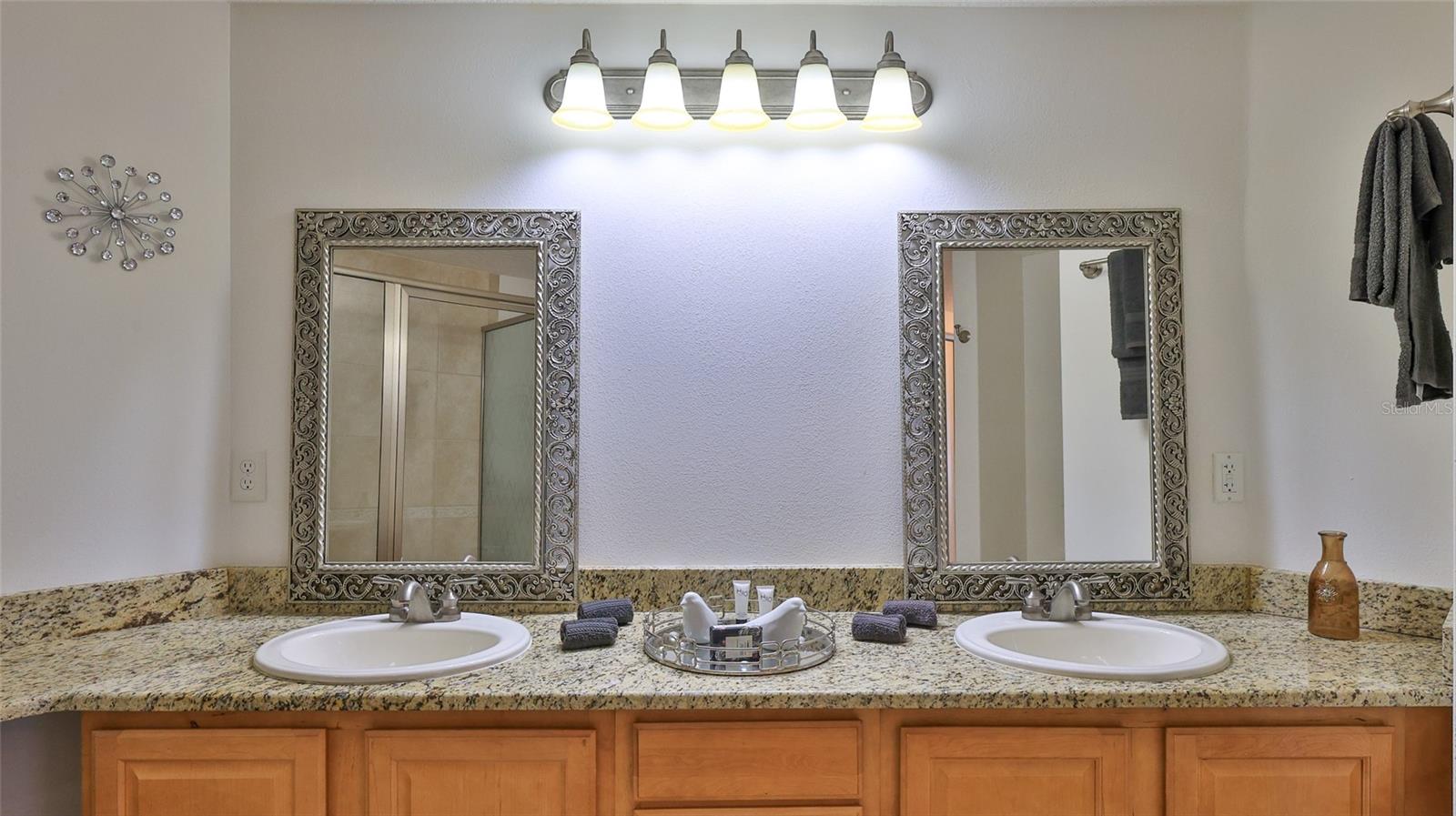 LA VISTA DEL SOL - Residential