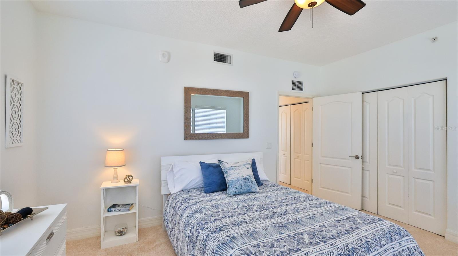 LA VISTA DEL SOL - Residential