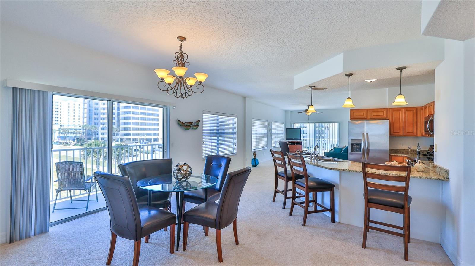 LA VISTA DEL SOL - Residential