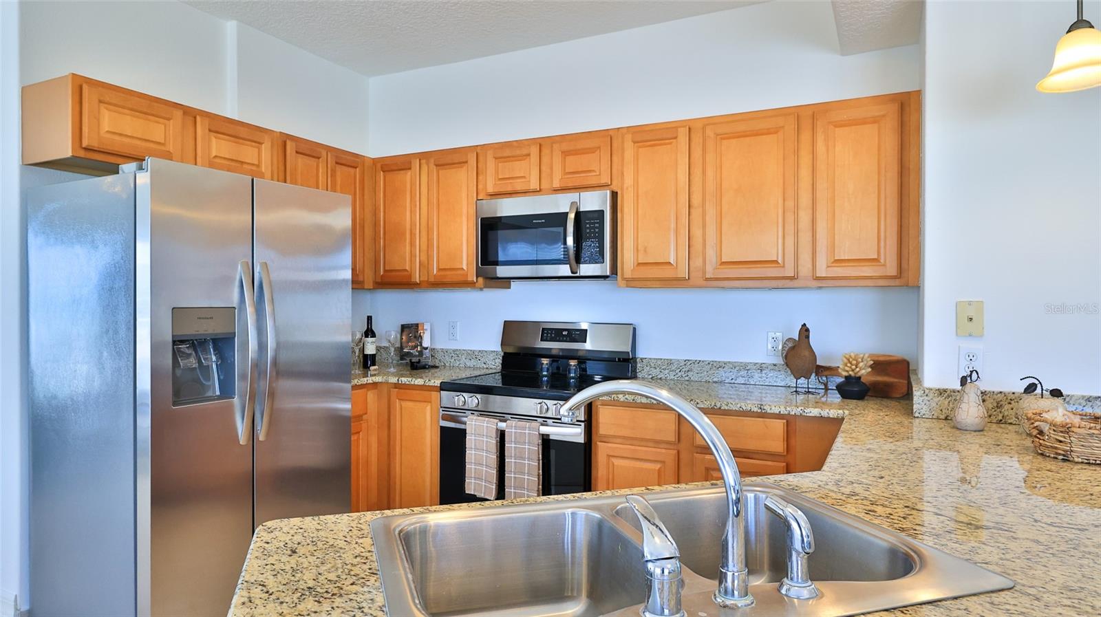 LA VISTA DEL SOL - Residential