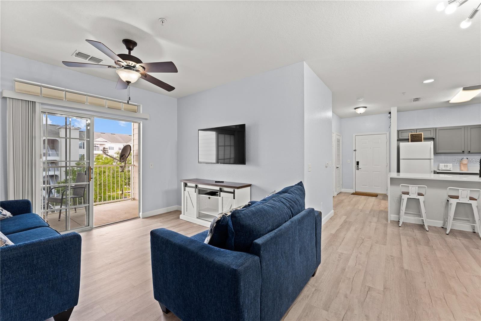 VILLAS AT SECRET LAKE CONDO - Residential