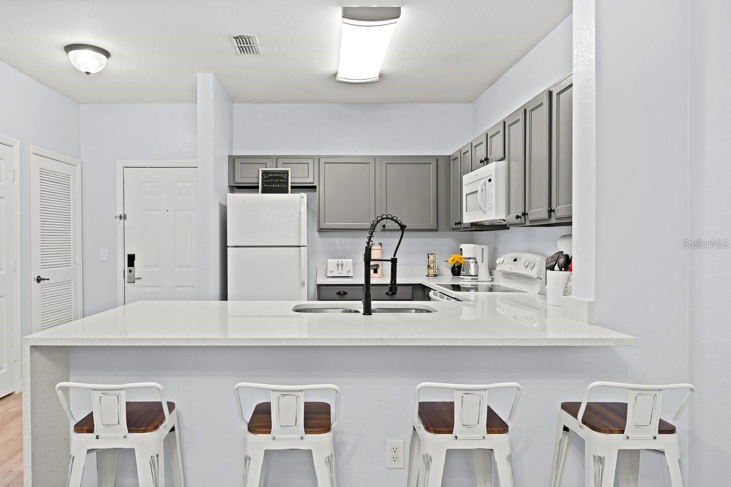 VILLAS AT SECRET LAKE CONDO - Residential